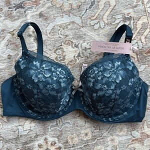 Body By Victoria Victoria's Secret Lace Push Up Bra NEW W/tags